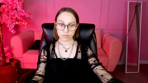 Snapshot of aphexqueen chatting on 01/27/25, 09:13 APHEX QUEEN online show from 01/27/25, 09:13