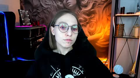 Snapshot of aphexqueen chatting on 02/03/25, 01:08 APHEX QUEEN online show from 02/03/25, 01:08