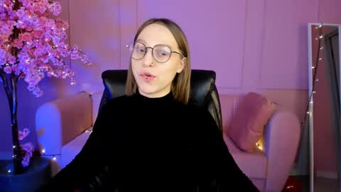 Snapshot of aphexqueen chatting on 02/21/25, 01:22 APHEX QUEEN online show from 02/21/25, 01:22