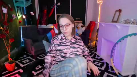 Snapshot of aphexqueen chatting on 03/11/25, 09:13 APHEX QUEEN online show from 03/11/25, 09:13