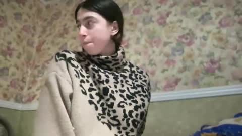 aphr0dite22 online show from 04/12/26, 03:17