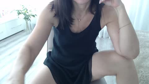 Snapshot of aphrodite83 chatting on 09/11/25, 10:15 Aphrodite online show from 09/11/25, 10:15