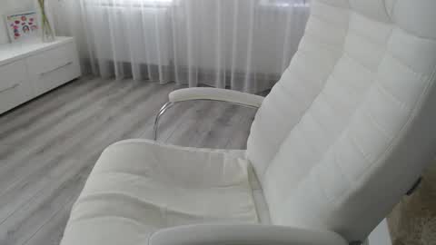 Snapshot of aphrodite83 chatting on 10/04/25, 10:13 Aphrodite online show from 10/04/25, 10:13