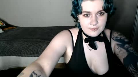 Snapshot of aphrodite_2005 chatting on 06/11/26, 07:12 Aphrodite online show from 06/11/26, 07:12