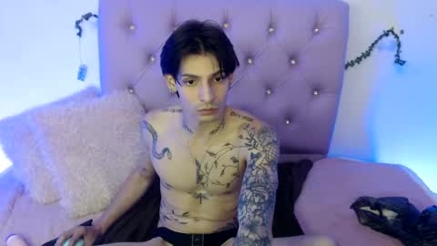 Snapshot of apolo01_ chatting on 01/26/25, 03:38 Apolo online show from 01/26/25, 03:38