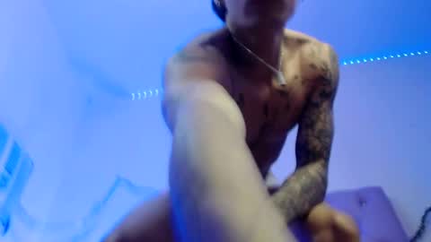 Snapshot of apolo01_ chatting on 01/26/25, 02:52 Apolo online show from 01/26/25, 02:52