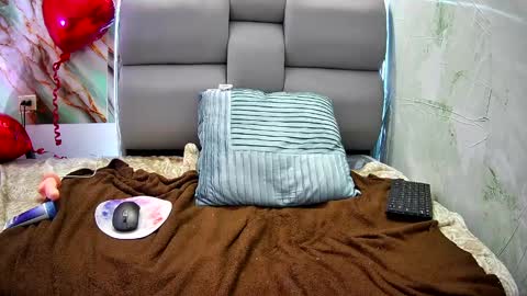 Snapshot of apolo01_ chatting on 02/09/25, 07:19 Apolo online show from 02/09/25, 07:19