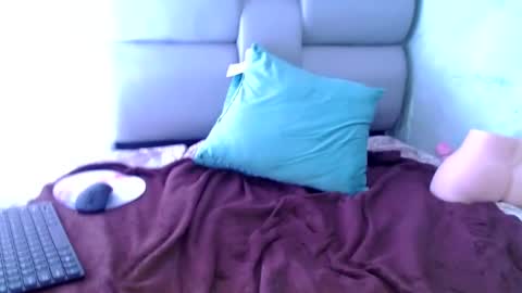 Snapshot of apolo01_ chatting on 02/22/25, 08:20 Apolo online show from 02/22/25, 08:20