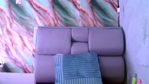 Snapshot of apolo01_ chatting on 02/24/25, 06:36 Apolo online show from 02/24/25, 06:36