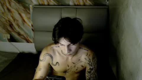 Snapshot of apolo01_ chatting on 09/22/25, 06:54 Apolo online show from 09/22/25, 06:54