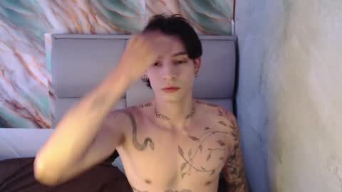 Snapshot of apolo01_ chatting on 09/25/25, 06:44 Apolo online show from 09/25/25, 06:44