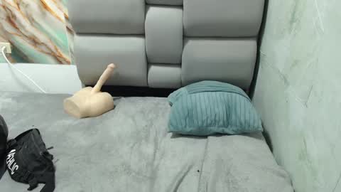 Snapshot of apolo01_ chatting on 10/05/25, 02:54 Apolo online show from 10/05/25, 02:54