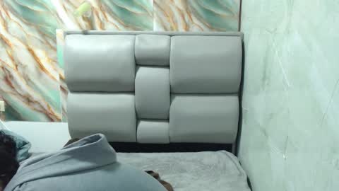 Snapshot of apolo01_ chatting on 10/19/25, 02:34 Apolo online show from 10/19/25, 02:34