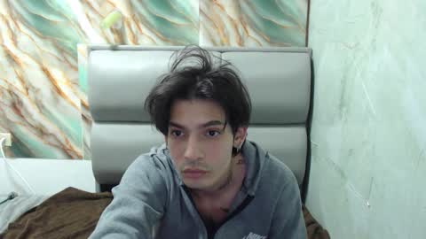 Snapshot of apolo01_ chatting on 10/19/25, 05:24 Apolo online show from 10/19/25, 05:24