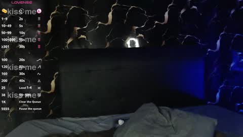 Snapshot of apolo01_ chatting on 02/28/26, 11:28 Apolo online show from 02/28/26, 11:28