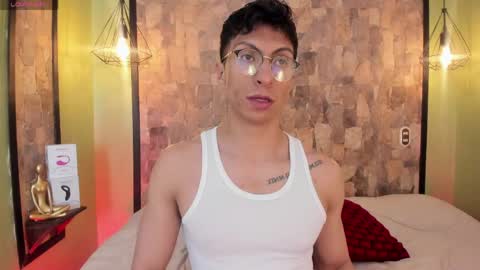 apolo_crus online show from 04/17/26, 04:15