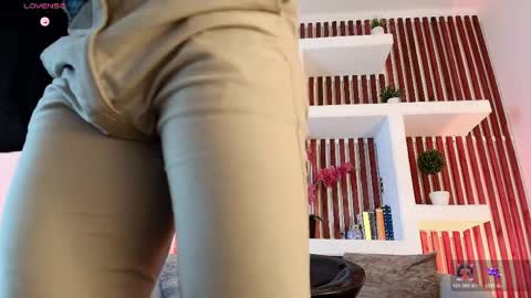 apolo_crus online show from 04/23/26, 04:03