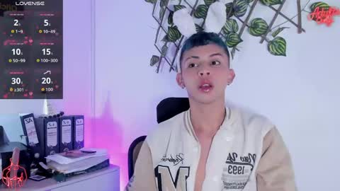 Apolo online show from 04/17/26, 04:10