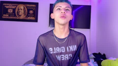 Snapshot of apolo_prince1 chatting on 05/15/26, 10:17 Apolo online show from 05/15/26, 10:17