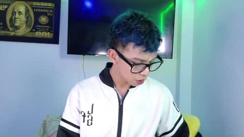 Snapshot of apolo_prince1 chatting on 05/27/26, 02:30 Apolo online show from 05/27/26, 02:30