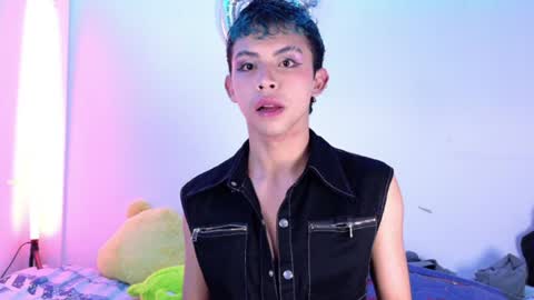 Snapshot of apolo_prince1 chatting on 07/04/26, 03:35 Apolo online show from 07/04/26, 03:35