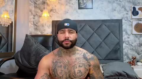 Snapshot of apolo_rousse chatting on 09/10/25, 10:10 Apolo online show from 09/10/25, 10:10