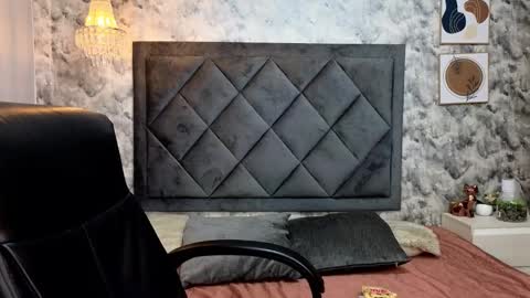 Snapshot of apolo_rousse chatting on 09/25/25, 12:25 Apolo online show from 09/25/25, 12:25