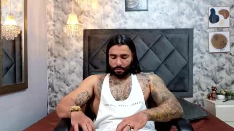 Snapshot of apolo_rousse chatting on 09/27/25, 09:53 Apolo online show from 09/27/25, 09:53