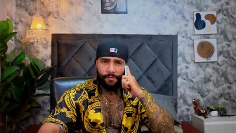 Snapshot of apolo_rousse chatting on 11/06/25, 09:37 Apolo online show from 11/06/25, 09:37