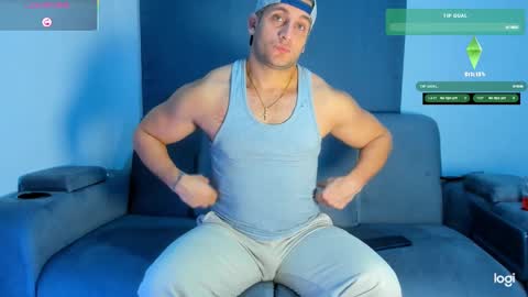 Snapshot of apolo_strange chatting on 11/15/25, 08:38 apolo_strange online show from 11/15/25, 08:38