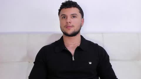 Snapshot of apoloklein_ chatting on 12/16/25, 03:55 Apolo Klein online show from 12/16/25, 03:55