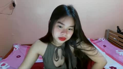 apple_pie23456 online show from 02/08/25, 07:49