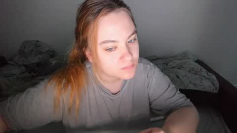 Snapshot of appleyummybuns chatting on 05/12/26, 02:08 appleyummybuns online show from 05/12/26, 02:08