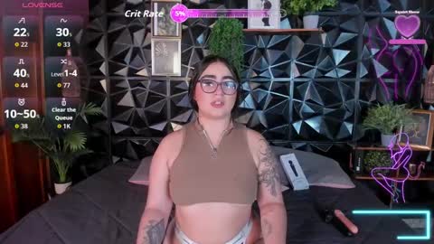 Snapshot of appril_foxx chatting on 11/18/25, 03:05 apprilfoxx online show from 11/18/25, 03:05