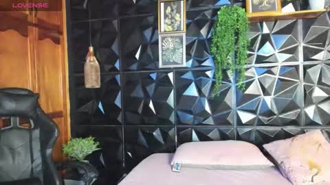 apprilfoxx online show from 02/04/26, 11:49