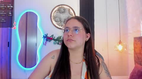 Snapshot of april1_sc chatting on 12/18/25, 08:37 April SC online show from 12/18/25, 08:37