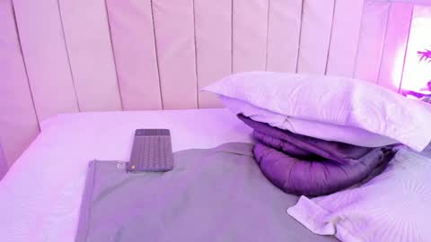 April online show from 01/22/25, 05:49