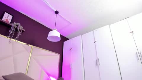 April online show from 12/05/25, 11:30