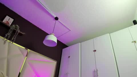 April online show from 01/10/26, 11:45