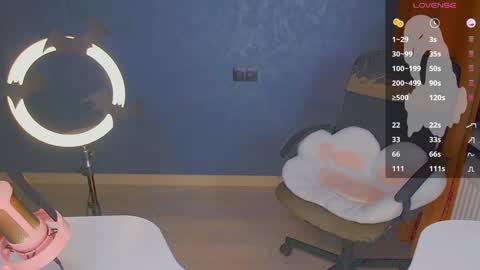 Snapshot of april_hentaigirl chatting on 01/05/25, 09:25    my special content  online show from 01/05/25, 09:25