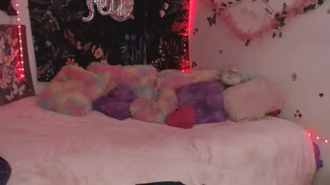 april_l6 online show from 03/19/26, 10:36