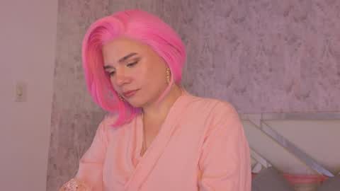 Isabella online show from 04/10/26, 09:19