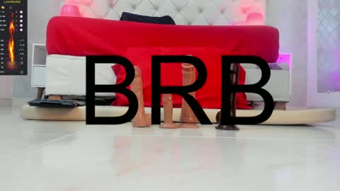 Snapshot of aprilbonnie chatting on 12/27/24, 11:53 3pm to 930 pm colombia online show from 12/27/24, 11:53