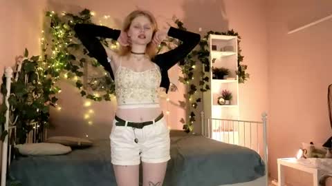 Hazy online show from 04/19/26, 08:44