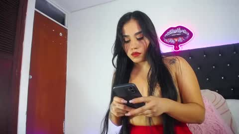 Snapshot of aprilhotty chatting on 02/14/25, 01:13 April online show from 02/14/25, 01:13