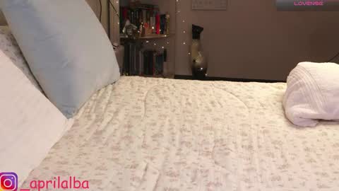 Snapshot of aprilinalba chatting on 09/18/25, 12:45 ALEKSANDRA POLYAKOVA online show from 09/18/25, 12:45
