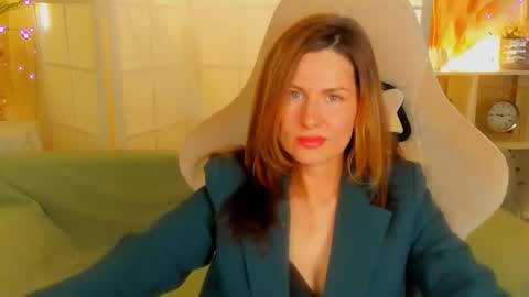 Snapshot of aprill_o_nill chatting on 12/07/24, 09:39 aprill_o_nill online show from 12/07/24, 09:39