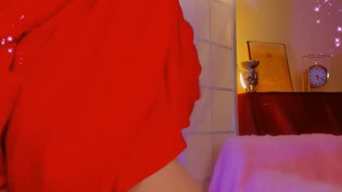 Snapshot of aprill_o_nill chatting on 12/08/24, 05:22 aprill_o_nill online show from 12/08/24, 05:22