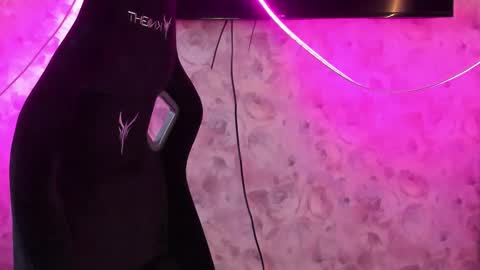 Snapshot of aprill_o_nill chatting on 03/04/26, 12:55 aprill_o_nill online show from 03/04/26, 12:55