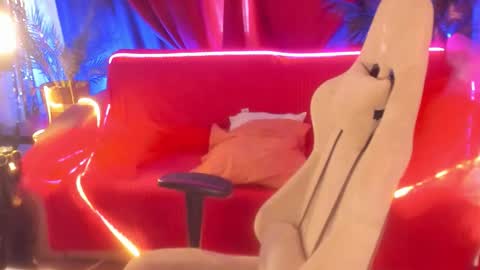 aprill_o_nill online show from 03/08/26, 10:08